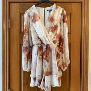 NWT Express Romper - Small